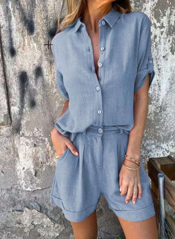 Damen Kurzoverall mit elegantem Hemdkragen und Taillengürtel Echo Archiv