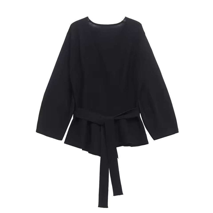 Damen Taillierte Bluse mit Wickelgürtel und Schößchen – Élovi