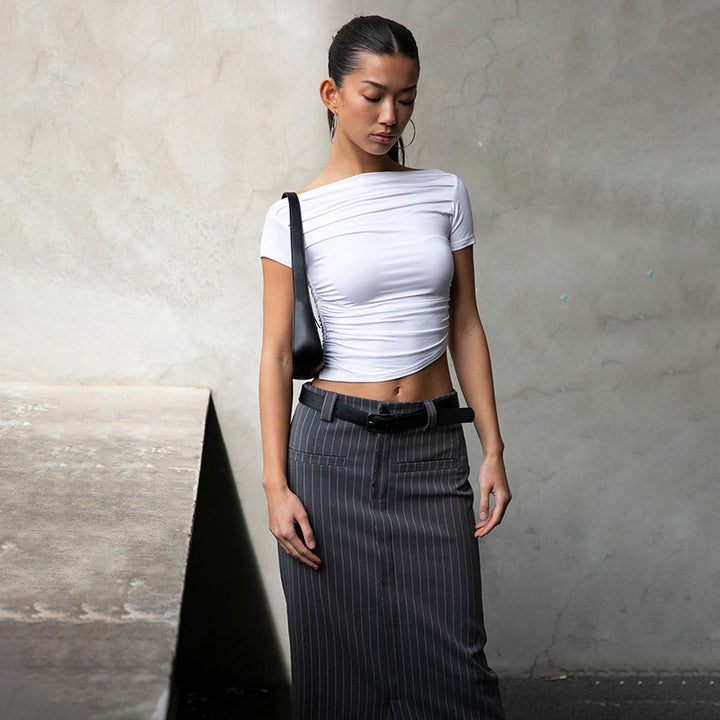 Damen figurbetontes Oberteil mit Off-Shoulder Design und Raffung Echo Archiv