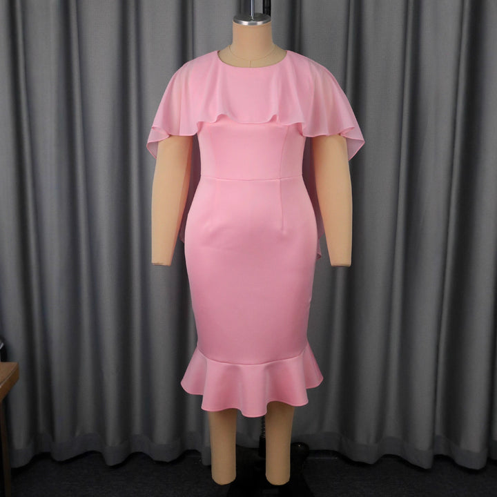 Damen Elegantes Abendkleid mit schwingendem Saum und Raffungen Echo Archiv