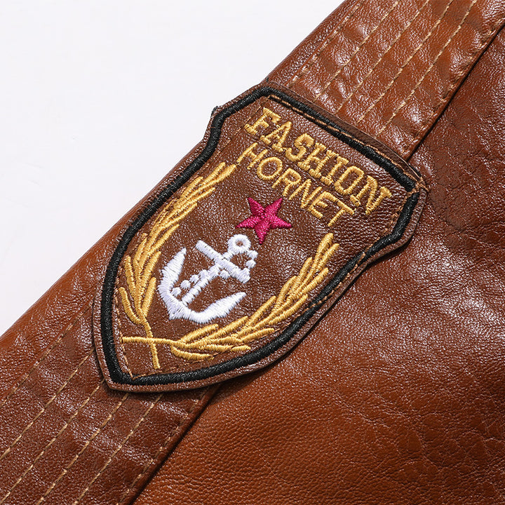 Herren Modische Kunstlederjacke mit Militärdetails Echo Archiv