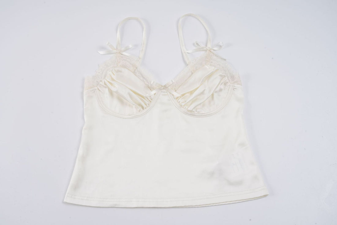Damen Satin-Camisole mit Spitze und verspielten Schleifen – Avérine
