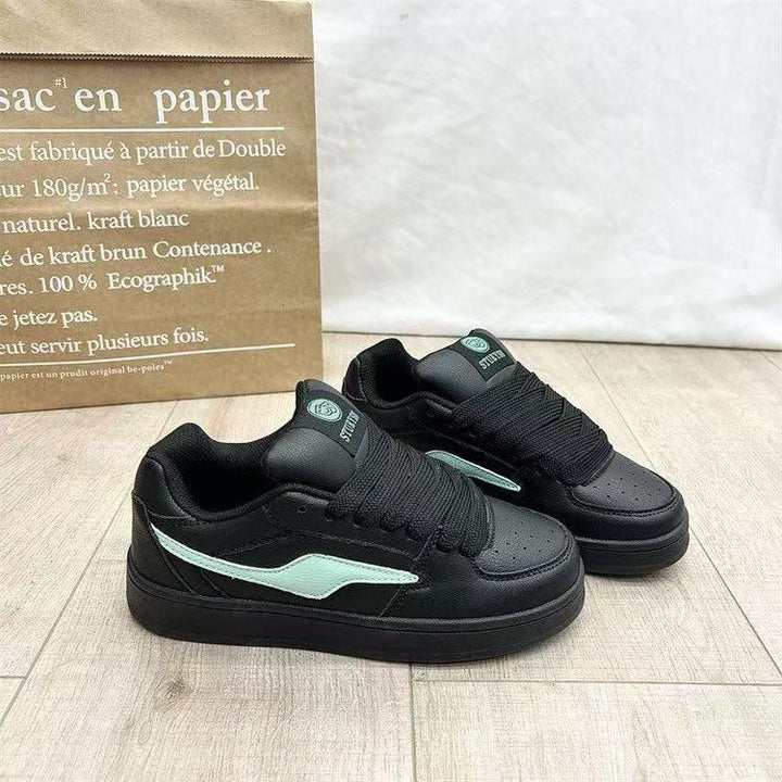 Damen Sneakers mit dickem Profil und atmungsaktiven Netz-Einsätzen Echo Archiv