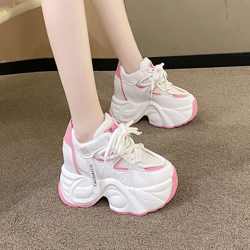 Damen Chunky Sneakers mit innovativer Dämpfung und futuristischem Design Echo Archiv