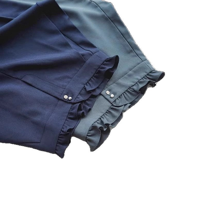 Damen Rüschenbluse mit Perlen‑Zierknopf und Manschettenrüsche Echo Archiv
