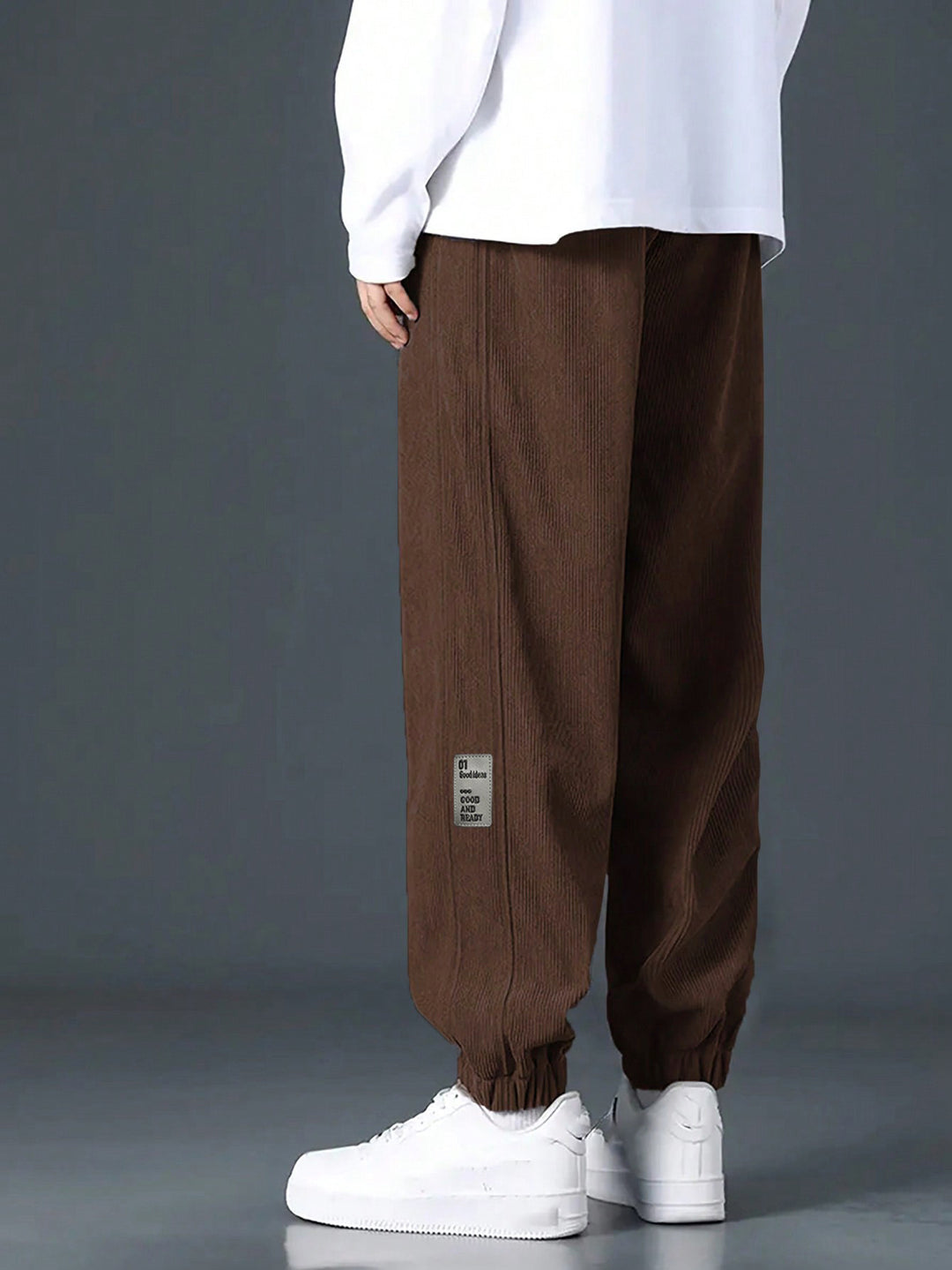 Herren Bequeme und lässige Sweatpants mit elastischem Bund und seitlichen Taschen Echoarchiv