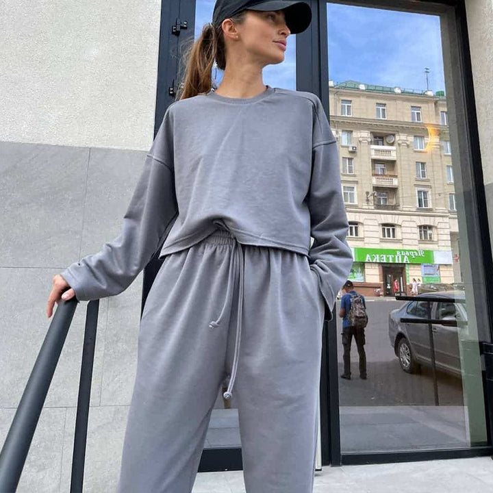 Damen lässiges Oversize-Lounge-Set mit weitem Crewneck-Sweater und elastischer Kordelbund-Jogginghose – Avérine