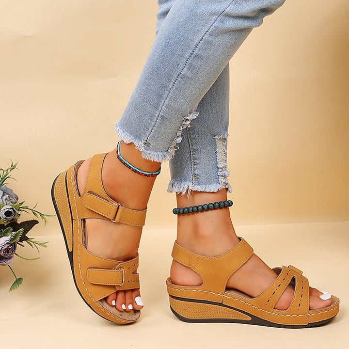 Damen  ergonomische Riemen-Sandalette mit dämpfender Memory-Innensohle und verstellbaren Klettverschlüssen Echo Archiv