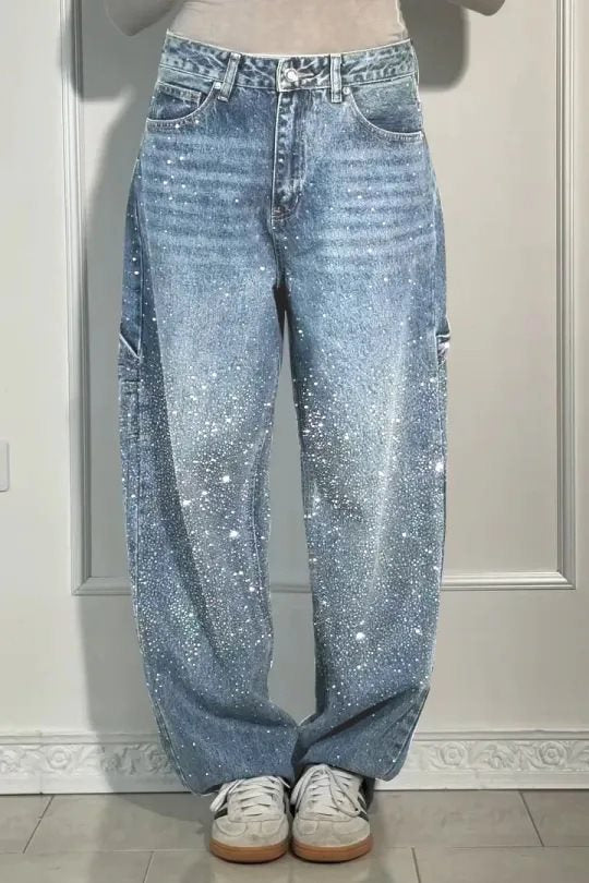 Damen High-Waist Jeans im weiten Cargo-Schnitt mit funkelndem Strassbesatz Echo Archiv