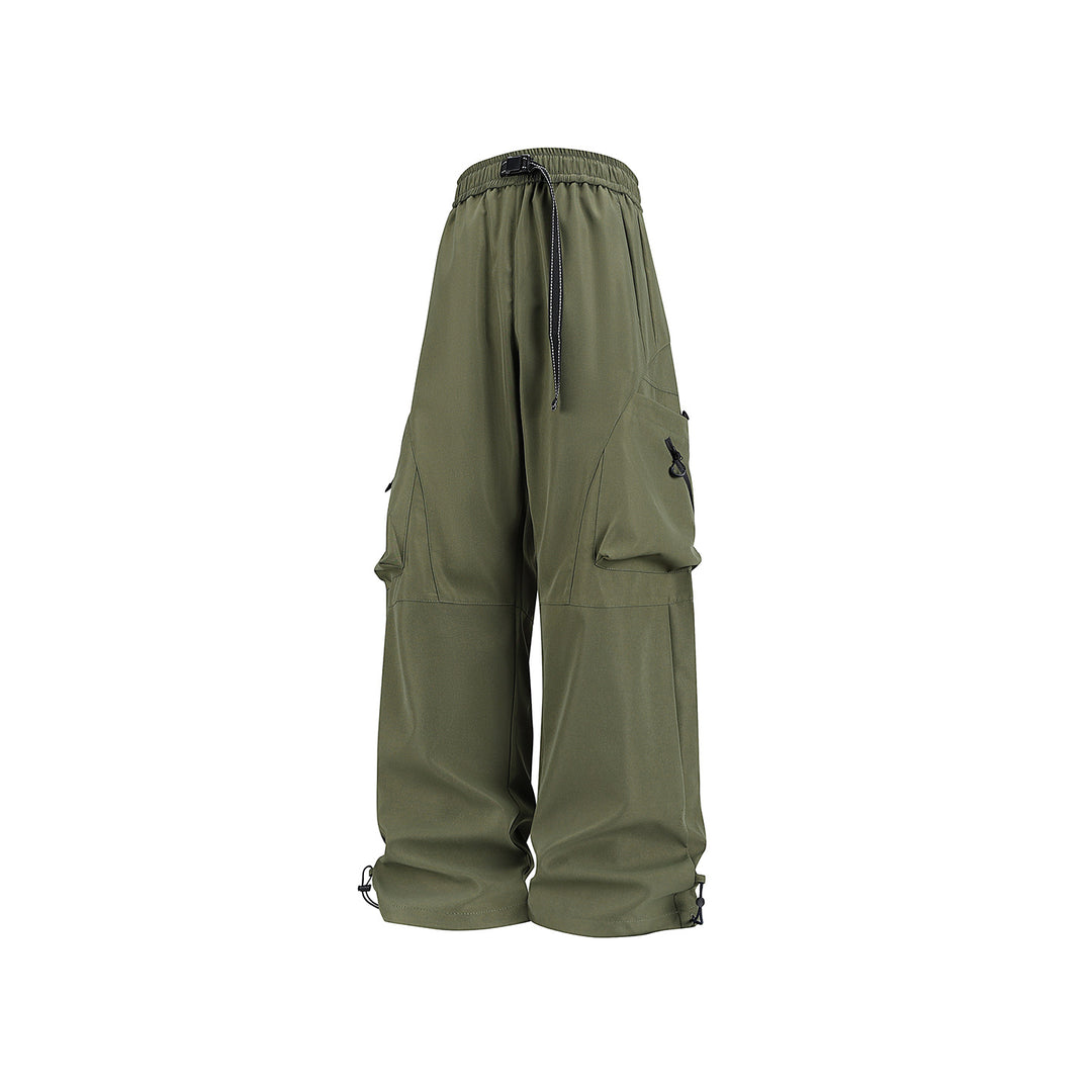 Herren Baggy-Cargo-Hose im Tech-Utility-Stil mit großvolumigen Klapptaschen, elastischem Bund und verstellbarem Kordelsaum Echo Archiv