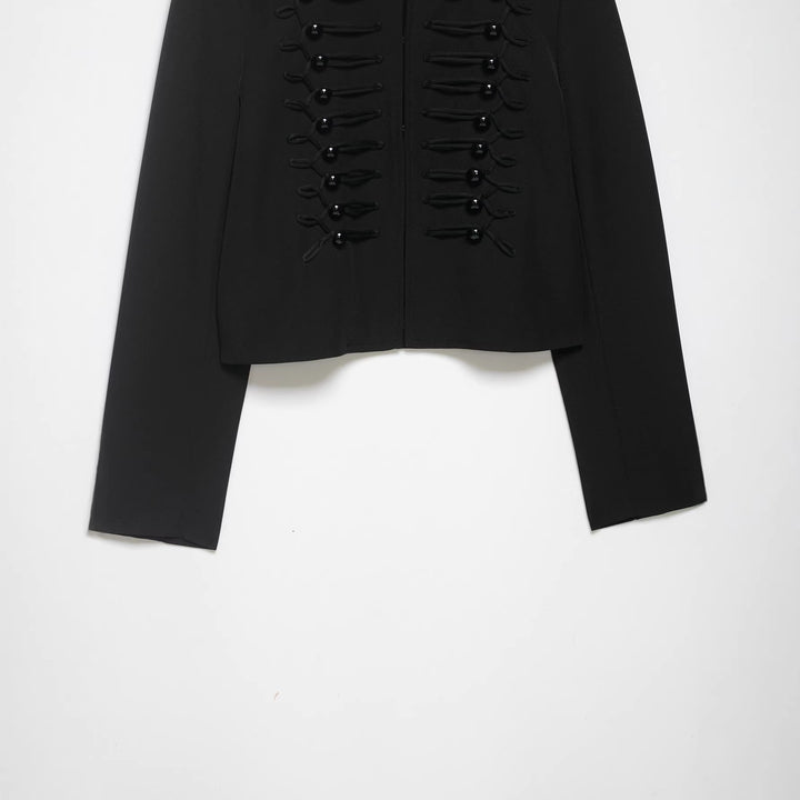 Damen Cropped Militärblazer mit Stehkragen und dekorativen Froschverschlüssen Echo Archiv