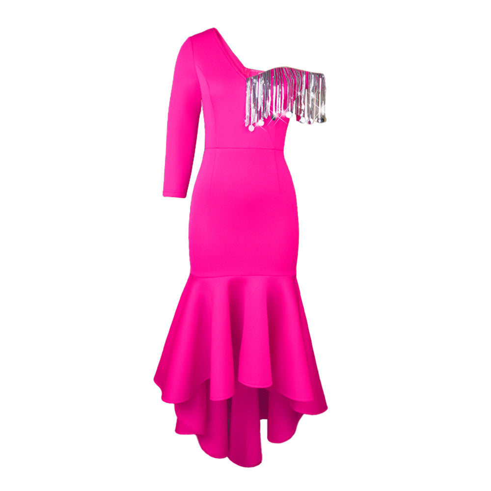 Damen elegantes Kleid mit asymmetrischem Ausschnitt und schwingendem Rüschenrock Echo Archiv