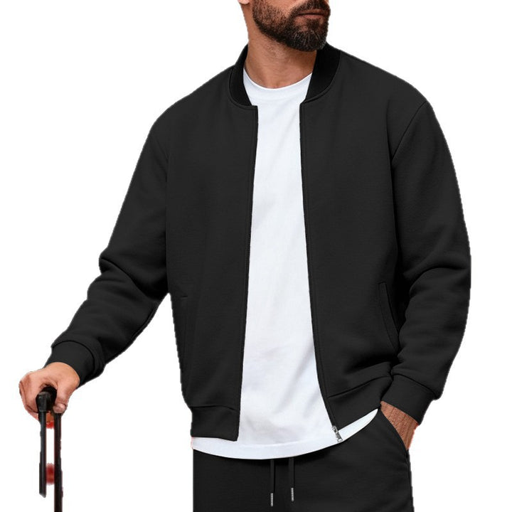 Herren nan urbane Sweat-Trackjacke mit Stehkragen verdecktem Reißverschluss elastischen Rippbündchen und Eingrifftaschen Echo Archiv