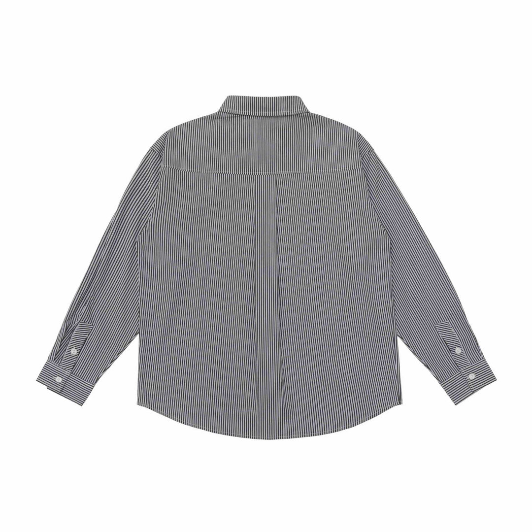 Unisex Oversize Streifenhemd mit Stickdetail und Kentkragen Echoarchiv