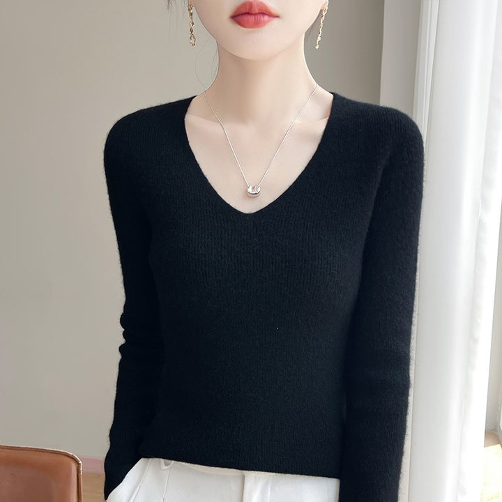 Damen Schmal geschnittener V‑Ausschnitt-Feinstrickpullover mit feiner Rippenstruktur und weicher Haptik Echoarchiv