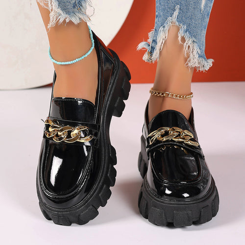 Damen nan trendige Lack-Loafer mit grober Profilsohle und goldener Kettenapplikation Echo Archiv