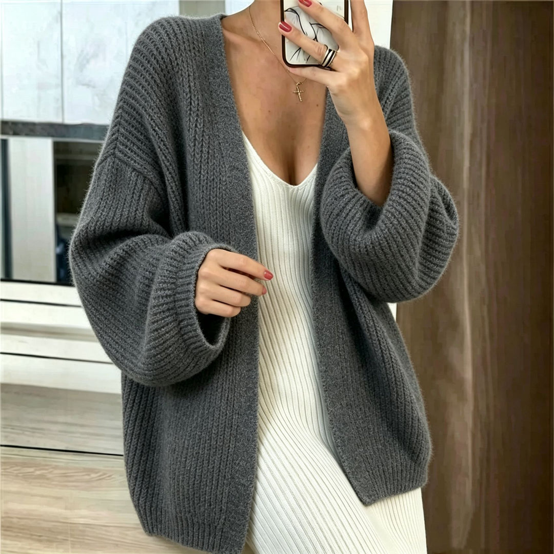 Damen Oversize-Cardigan aus grobem Rippstrick mit Ballonärmeln – Veloura