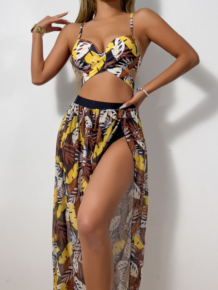 Damen Bikini-Set mit extravagantem Cut-Out und floralem Rock Echo Archiv