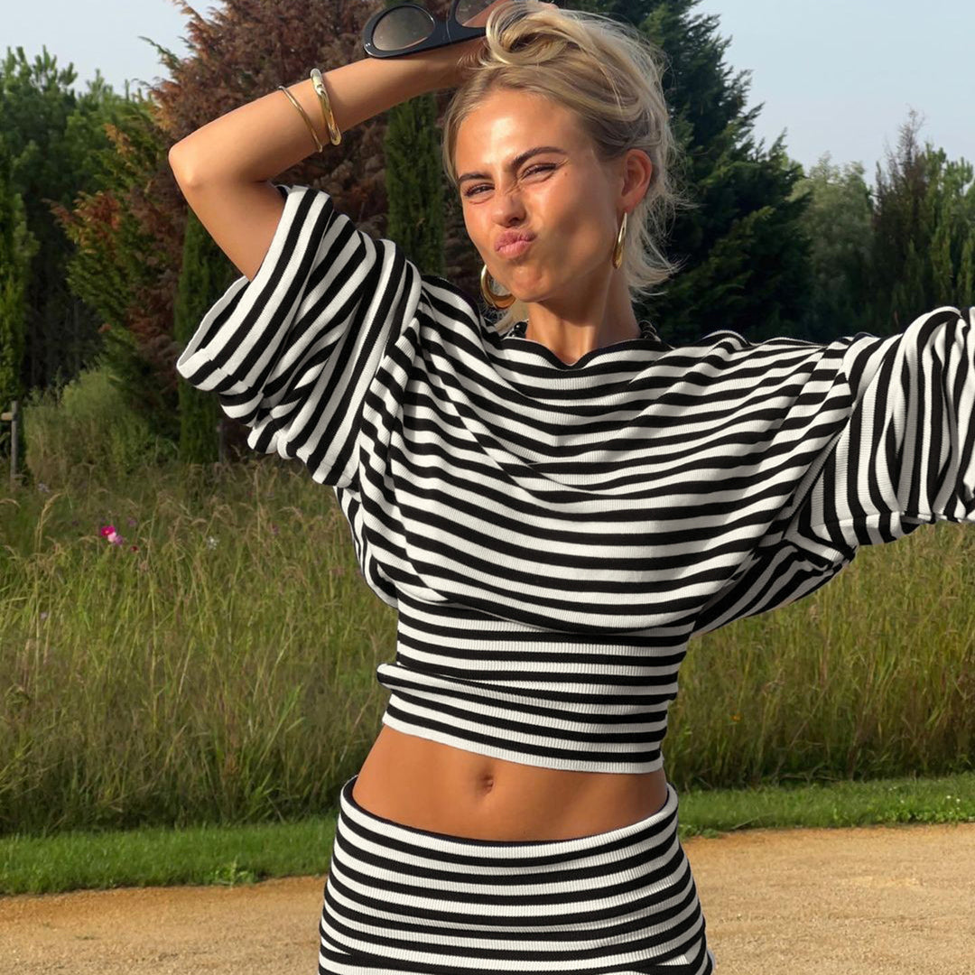 Damen nan gestreiftes Cut-Out-Longsleeve mit weitem Arm und taillierter Schichtung Echo Archiv