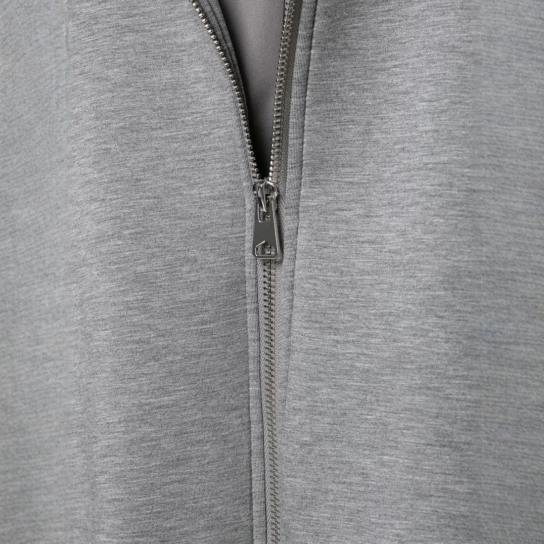 Damen Cropped Kapuzenjacke mit Reißverschluss, Ballonärmeln und elastischem Saum Echoarchiv