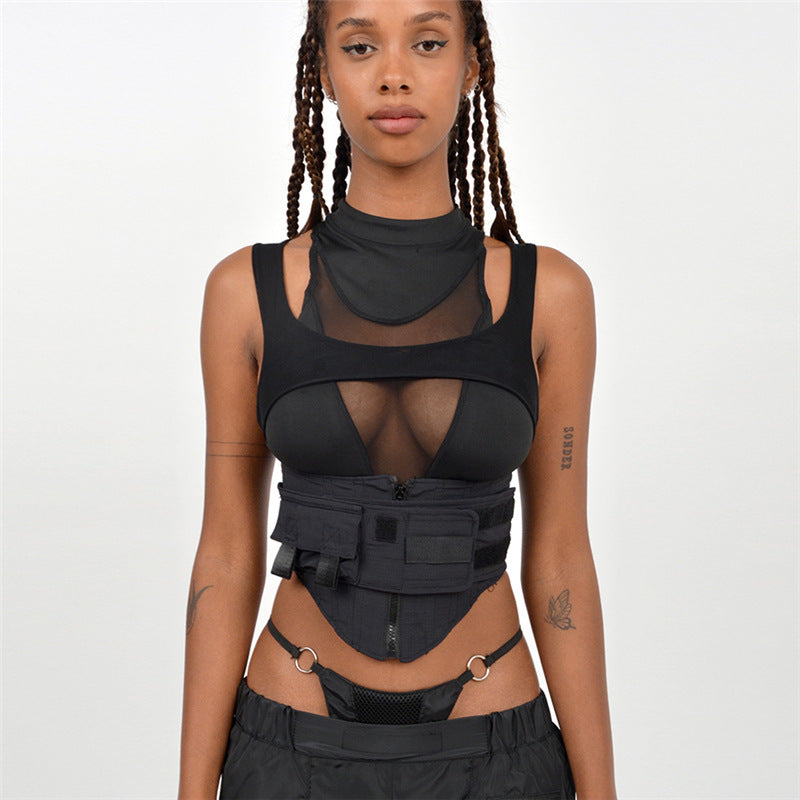Damen Sportliches Tanktop mit innovativem hochgeschlossenem Design und verstellbaren Riemen Echo Archiv