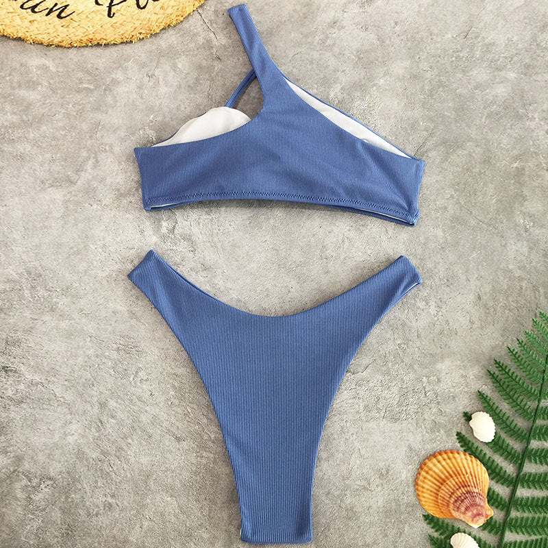 Damen stilvoller asymmetrischer Bikini mit raffinierter Wickeloptik Echo Archiv