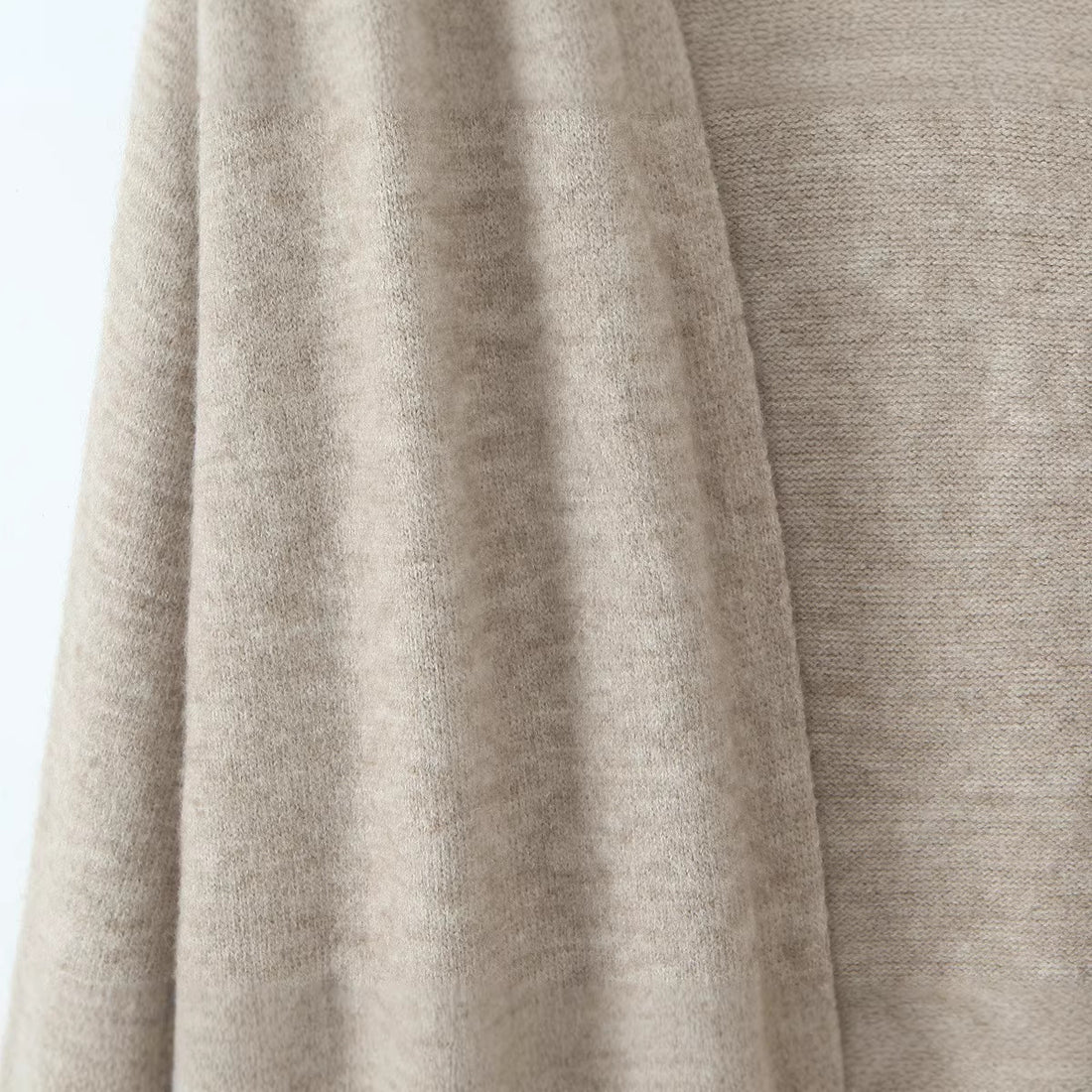 Damen Oversize Strick-Set mit Longcardigan, Knopf-Weste und weiten Hosen Echoarchiv
