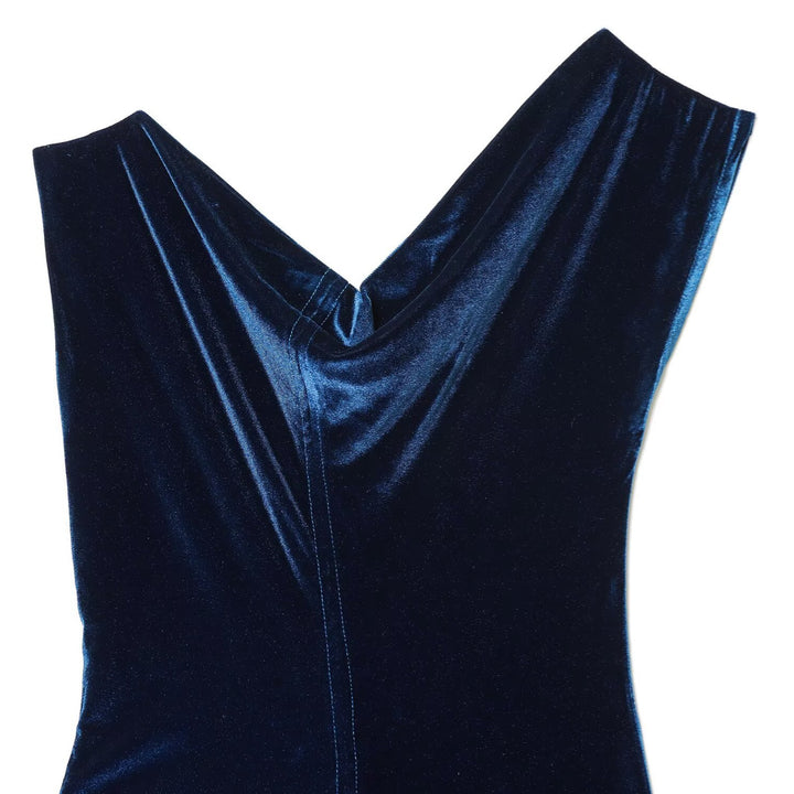 Damen Samt Maxikleid mit elegantem V-Ausschnitt und raffiniertem Schlitz Echo Archiv