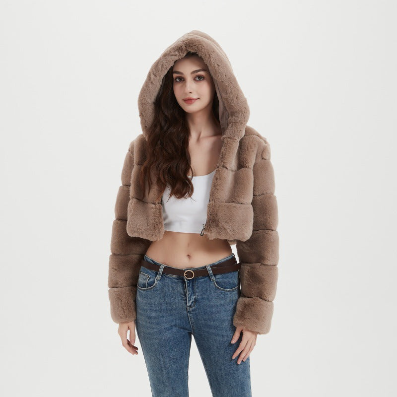 Damen Cropped Kunstpelzjacke mit horizontaler Panelstruktur und Reißverschluss Echo Archiv