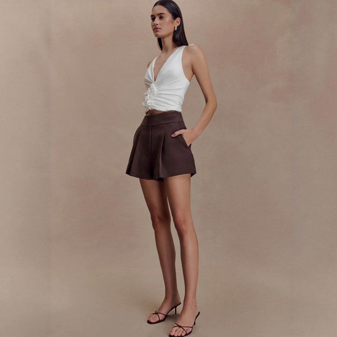 Damen Raffiniertes Top mit tiefem V-Ausschnitt und femininem Rüschendetail Echo Archiv