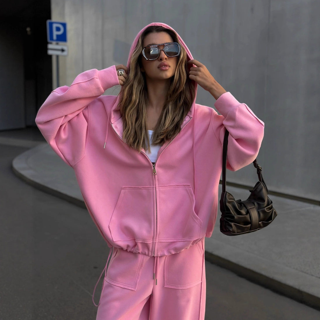Damen oversized Kapuzenjacke mit Reißverschluss und Kängurutasche – Auréline