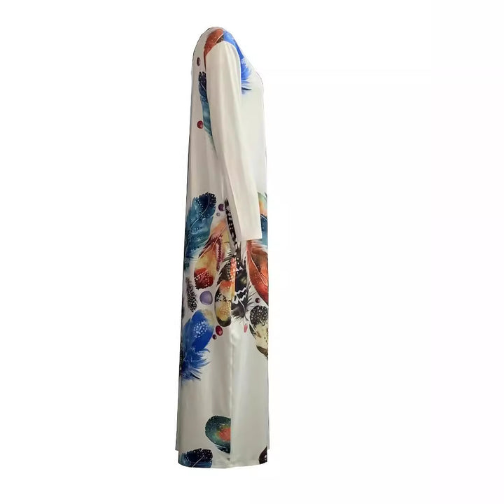 Damen Fließendes Maxikleid mit auffälligem Federmotiv, tiefem Rundhalsausschnitt und Seitentaschen – Valéora