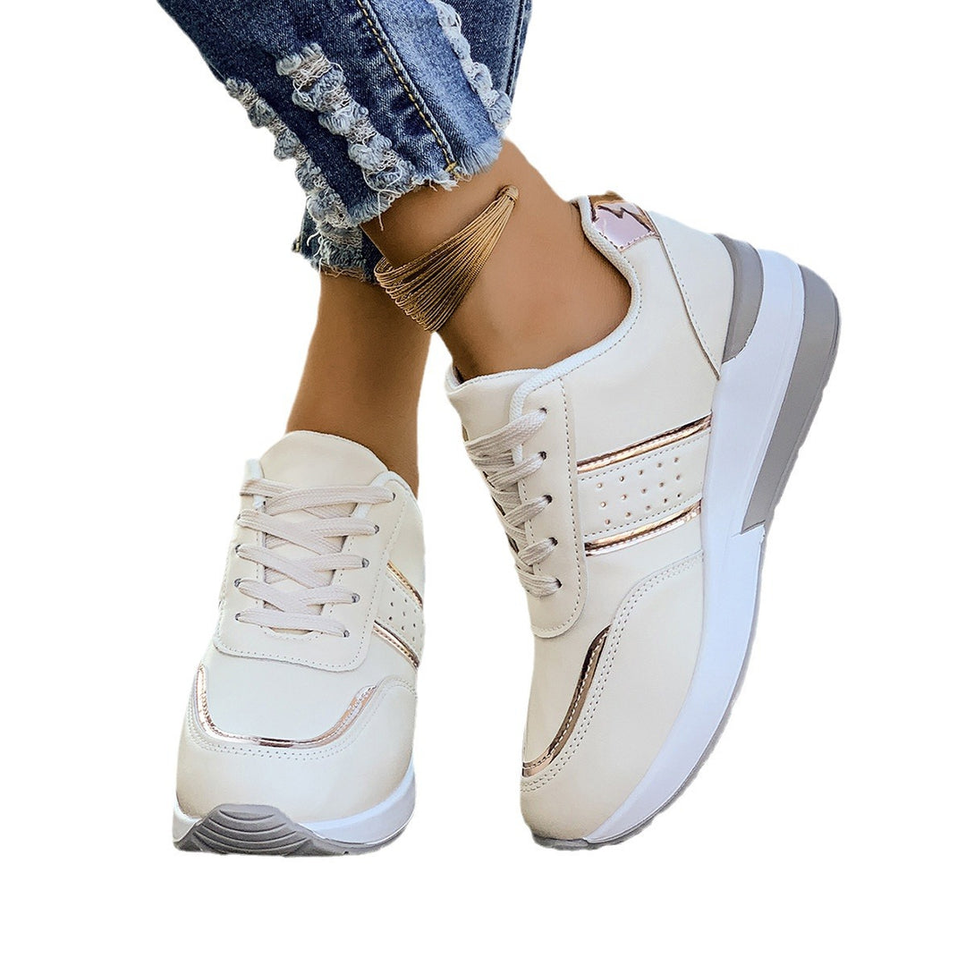 Damen nan City-Sneaker mit gedämpfter Keilsohle, gepolstertem Komfortfußbett und eleganten Metallic-Details Echo Archiv