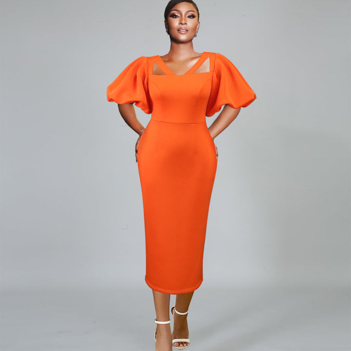 Damen figurbetontes Kleid mit innovativen Puffärmeln und aufregendem Schnitt Echo Archiv