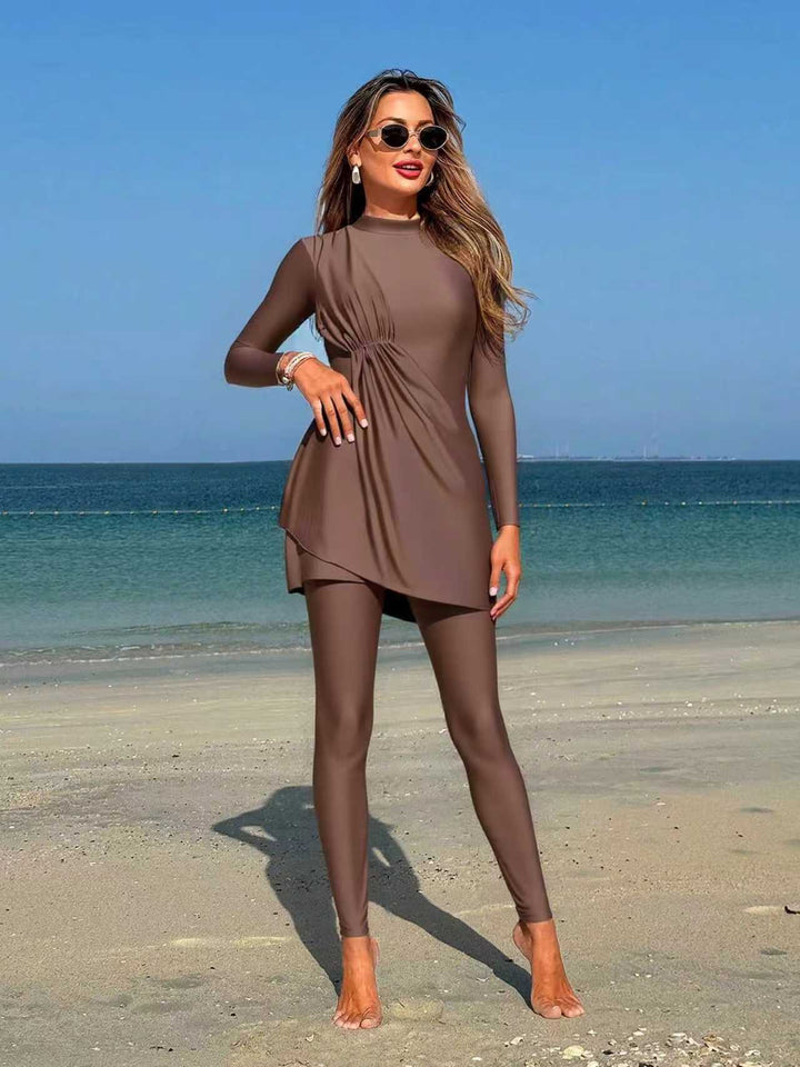 Damen Modischer Sportbadeanzug mit asymmetrischem Rock Echo Archiv