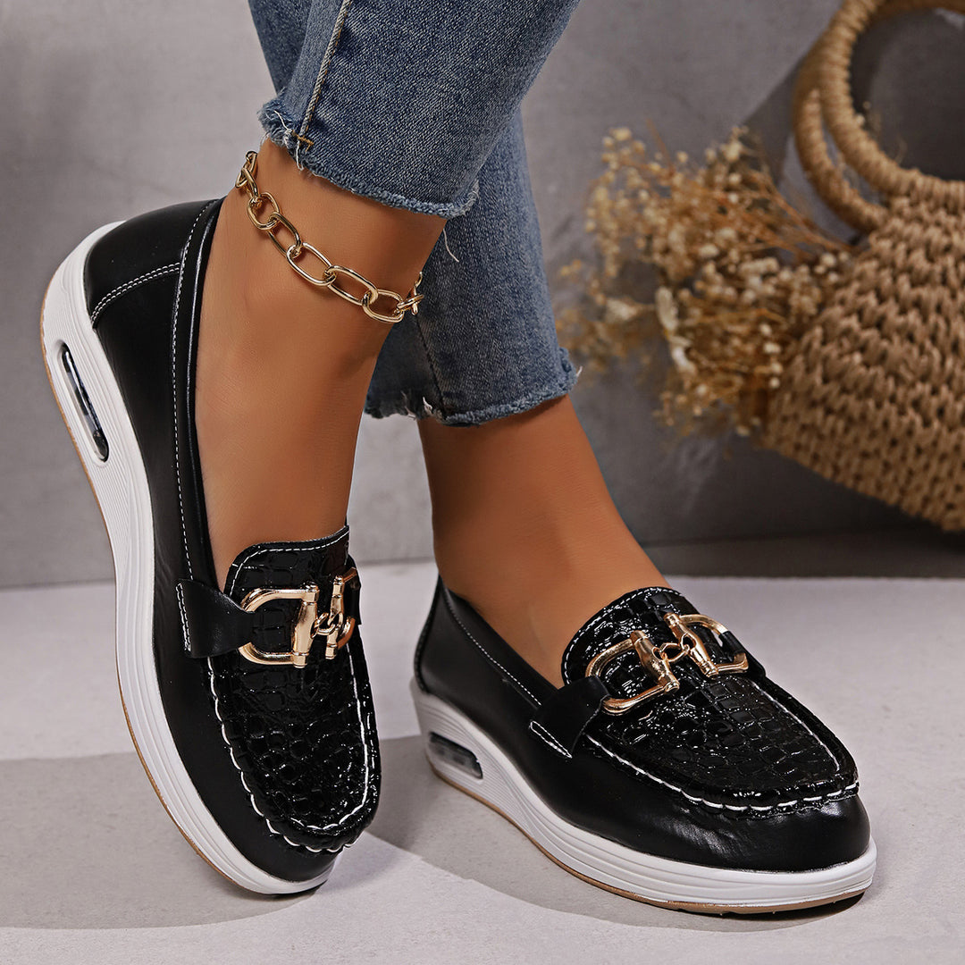 Damen nan modische Plateau-Slipper Loafer mit Krokoprägung, gepolstertem Komfortfußbett und goldener Zierkette Echo Archiv