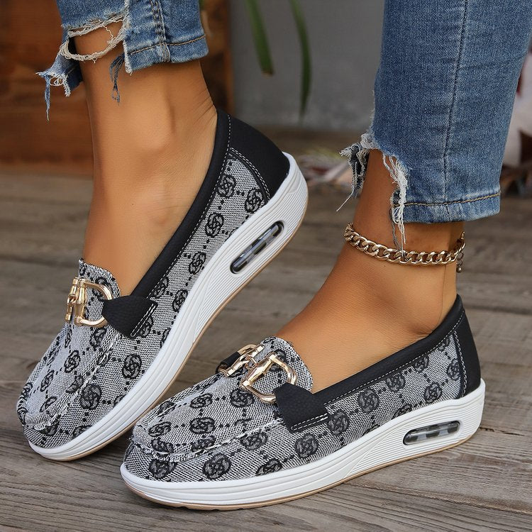 Damen Mokassin-Slipper mit luftgepolsterter Plateausohle und Zier-Bit Echo Archiv