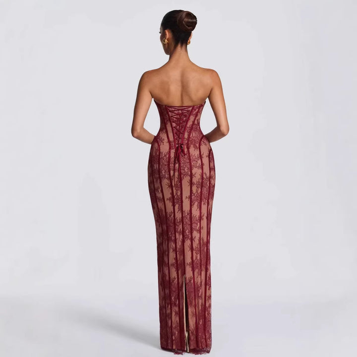 Damen Abendkleid mit raffinierten Spitzen-Details Echo Archiv