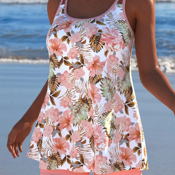Damen Schwimmanzug in Plissee-Optik mit floralen Mustern und bequemen Shorts Echo Archiv