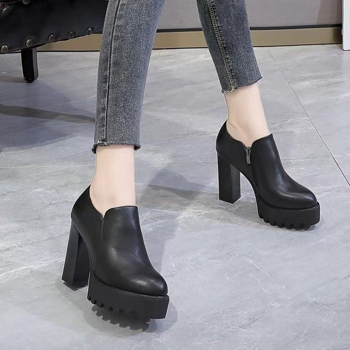 Damen Stilvolle Plateaupumps mit hohem Blockabsatz Echo Archiv
