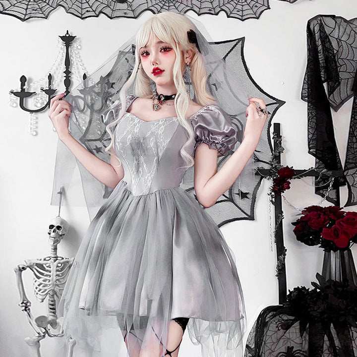 Damen Gothic Brautkleid mit Tüll- und Spitzenverzierungen Echo Archiv