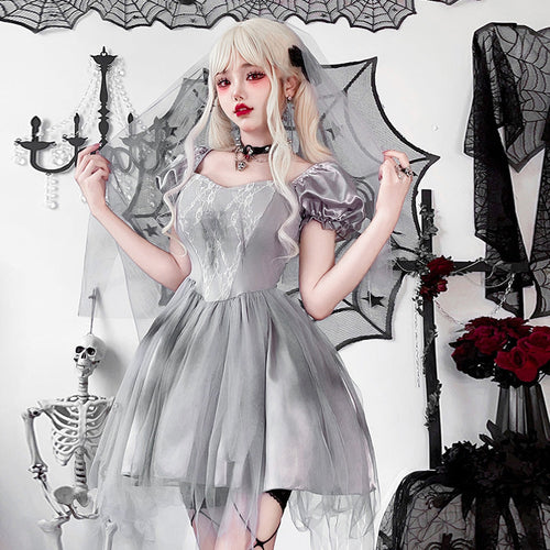 Damen Gothic Brautkleid mit Tüll- und Spitzenverzierungen Echo Archiv
