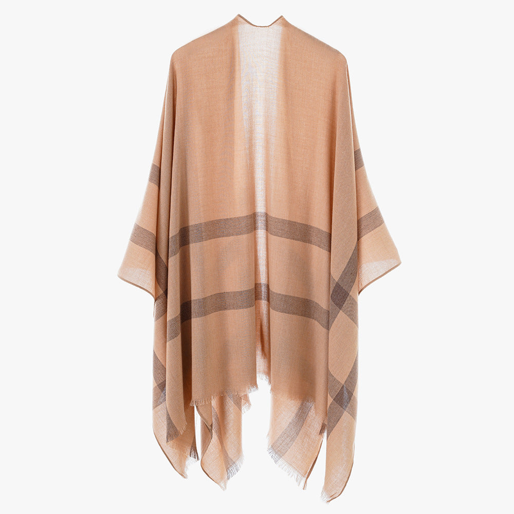 Damen leichter Feinstrick-Cape mit diagonalen Kontraststreifen und Fransen Echo Archiv