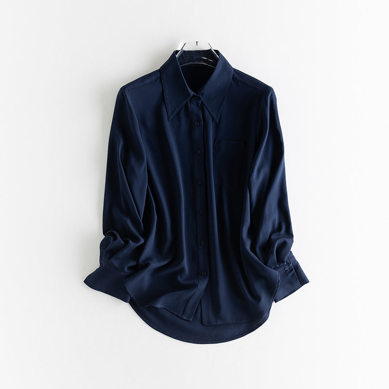 Damen seidenähnliche Oversize-Bluse mit spitzem Hemdkragen und Brusttasche Echo Archiv