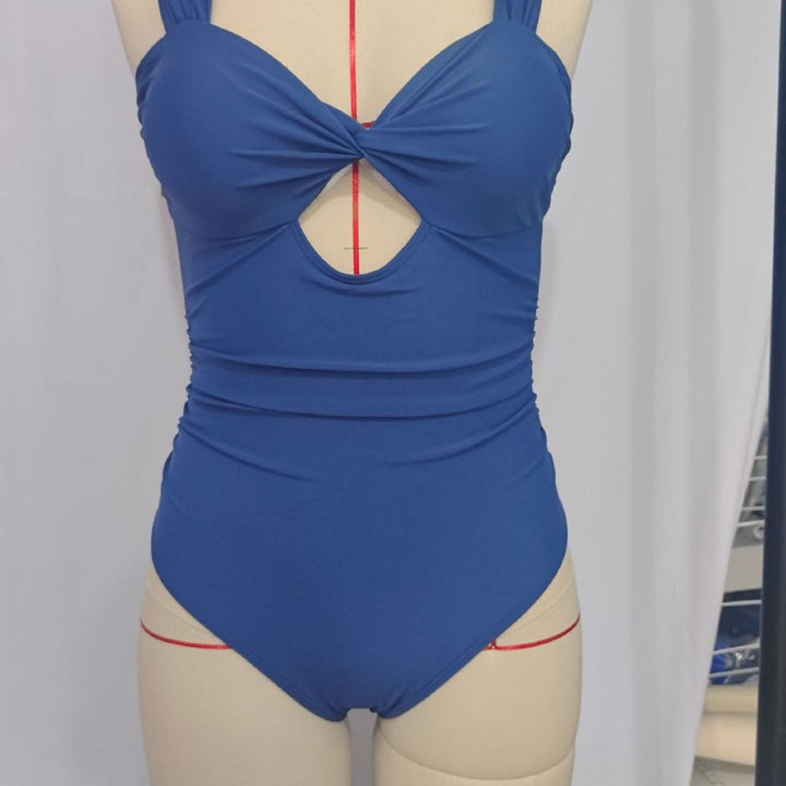 Damen Einteiler Badeanzug mit modischem Schlüsselloch-Design Echo Archiv