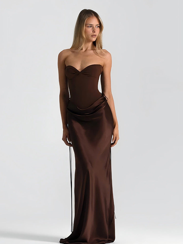 Damen Maxikleid mit elegantem Schnitt und raffinierten Drapierungen Echo Archiv