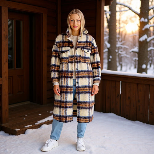 Damen Langer karierter Teddy‑Mantel in Shirtjacken‑Optik mit Hemdkragen und aufgesetzten Taschen Echo Archiv