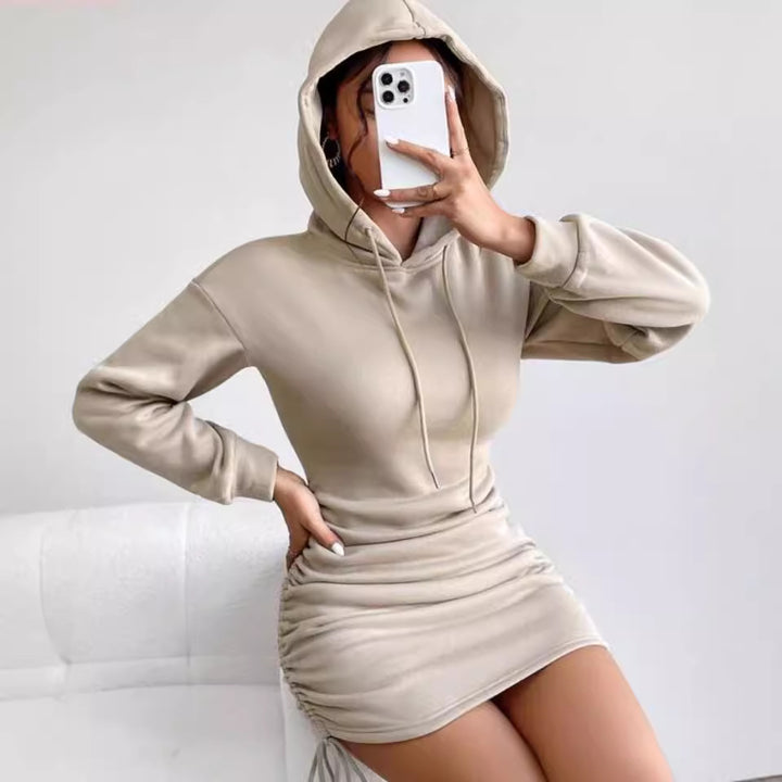 Damen Kapuzenkleid im Sweatshirt‑Stil mit gerafftem Minirock und Kordelzügen Echoarchiv
