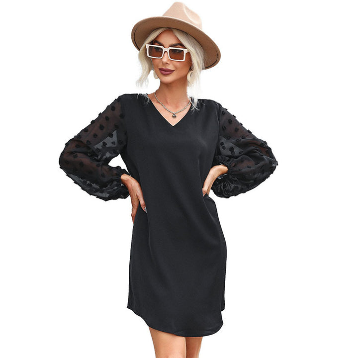 Damen Chiffon-Minikleid mit V-Ausschnitt, transparenten Punktärmeln und Kettengürtel Echoarchiv