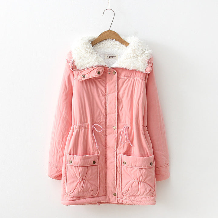 Damen winterlicher Parka mit kuscheligem Sherpa-Kragen, taillierendem Tunnelzug und aufgesetzten Klappentaschen – Montévia